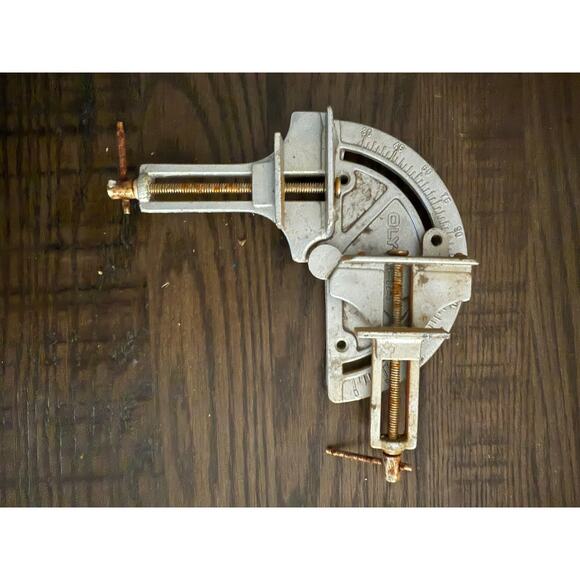 Olympia Tools 3" Corner Clamp Adjustable Angle 12-821 - works great - Picture 4 of 8